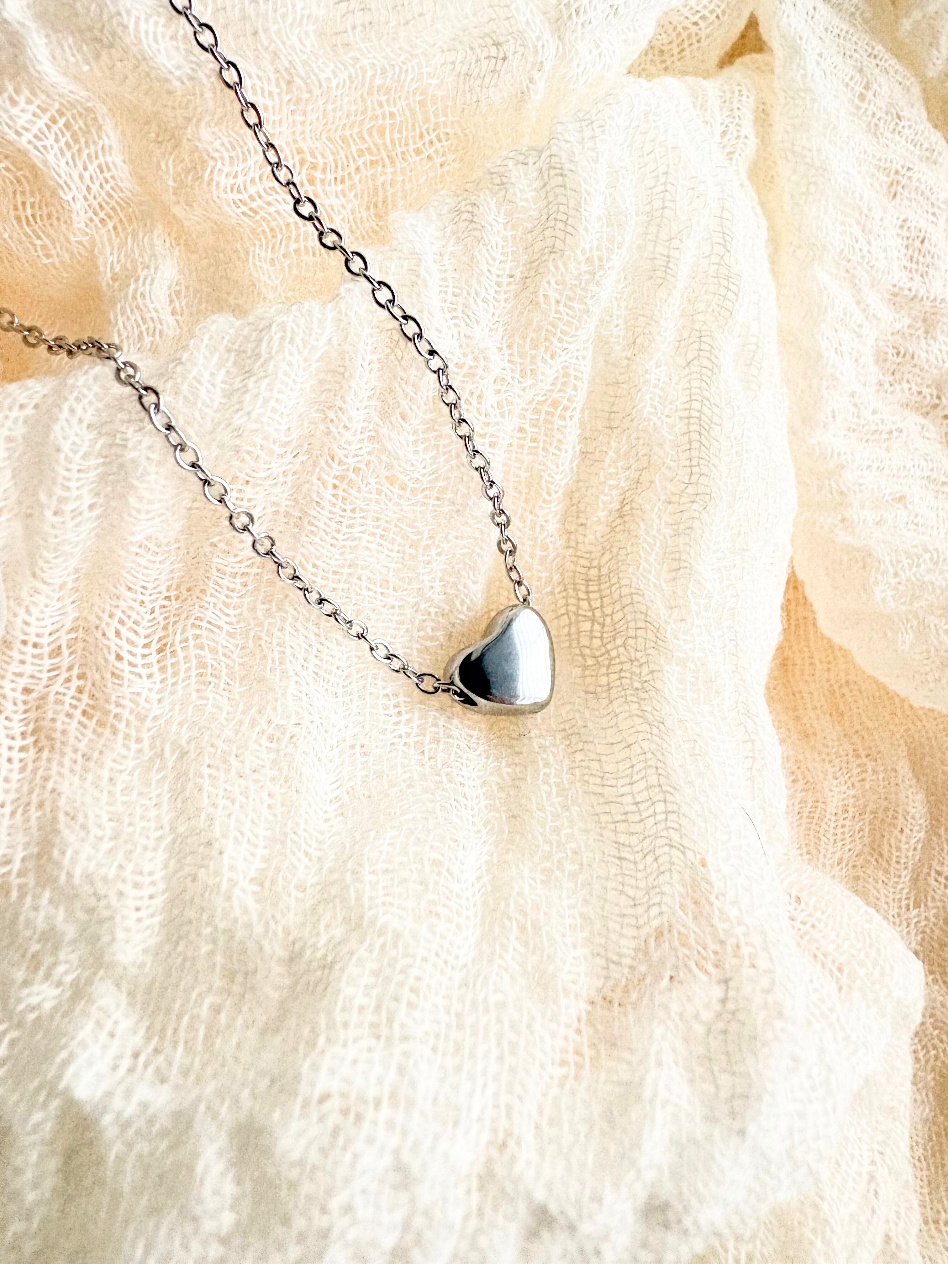 Small Heart Necklace zilver